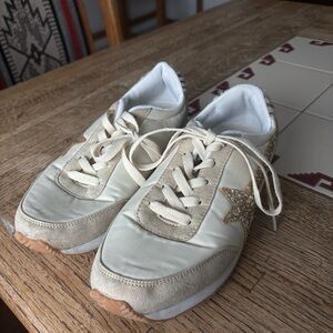 Very G Stylish Cream and Gold Women's Sneakers